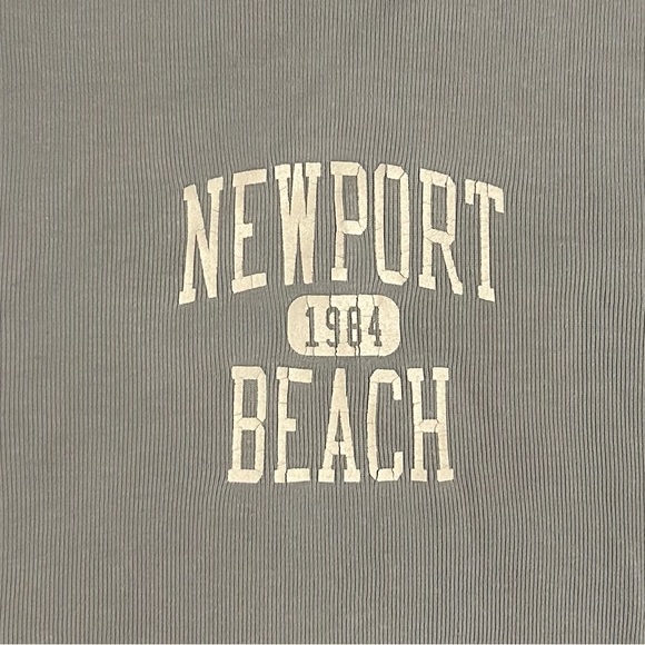 Brandy Melville Blue Graphic Baby Tee - Picture 2 of 4